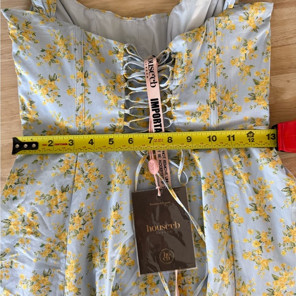 House of CB Saira Blue Vintage Floral M - NWT - Picture 7 of 13